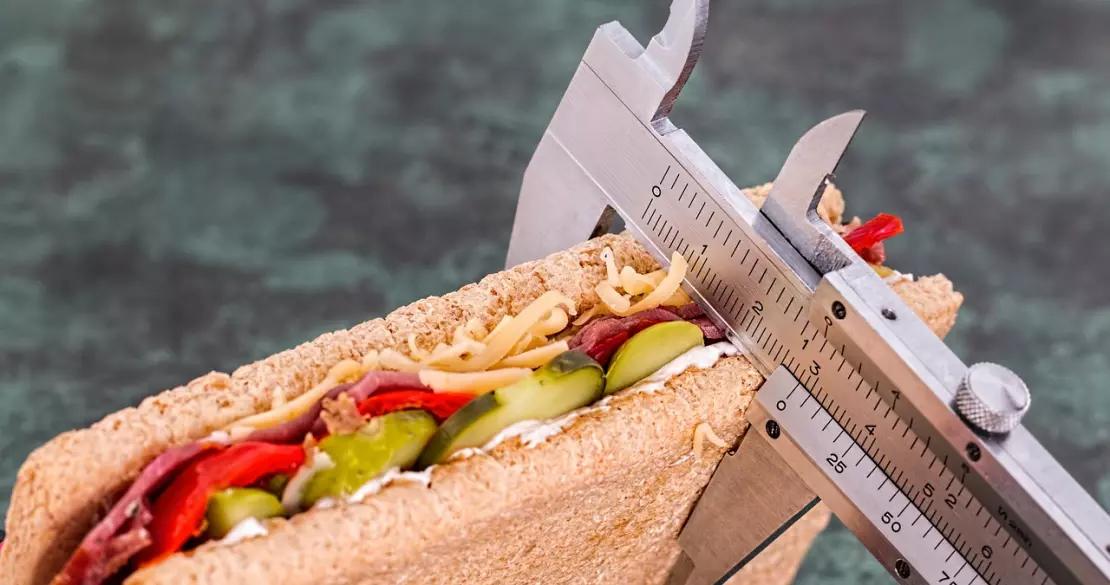 Počítání kalorií: Ne vždy oblíbené, ale často klíčové k úspěšnému hubnutí